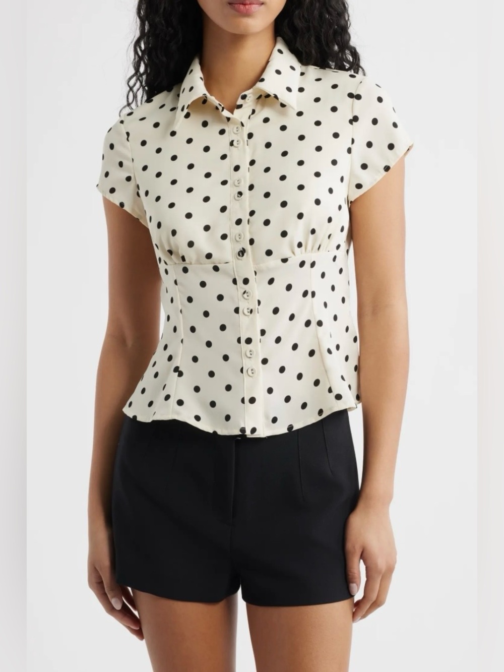 Princess Polly Cream Button-Down Polka Dot Cap Sleeve Top size 4 NWT